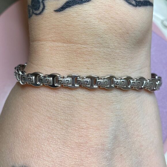 💛 18k White Gold Greek Pattern Bracelet - Picture 1 of 6